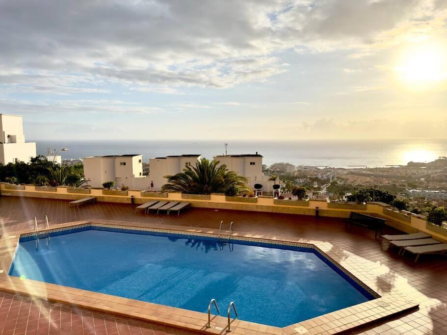 Penthouse With Ocean Views - Torviscas Διαμέρισμα Costa Adeje  Εξωτερικό φωτογραφία