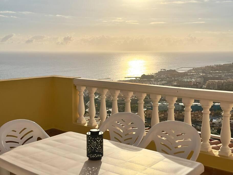 Penthouse With Ocean Views - Torviscas Διαμέρισμα Costa Adeje  Εξωτερικό φωτογραφία